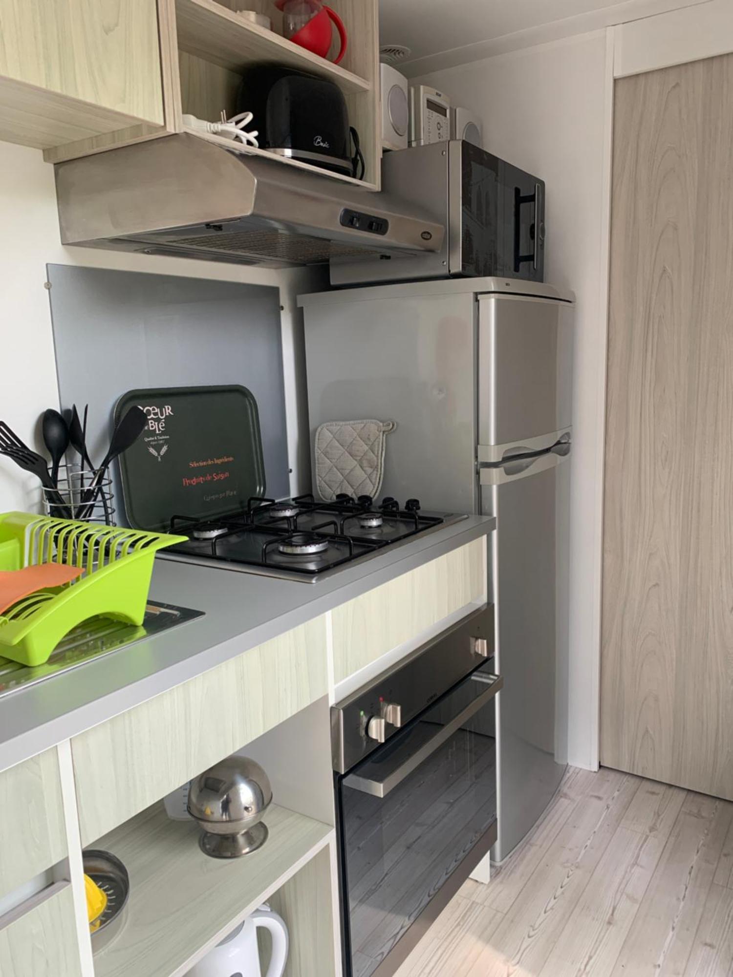 Mobil Home 10 M Et Mme Colas Litteau ภายนอก รูปภาพ